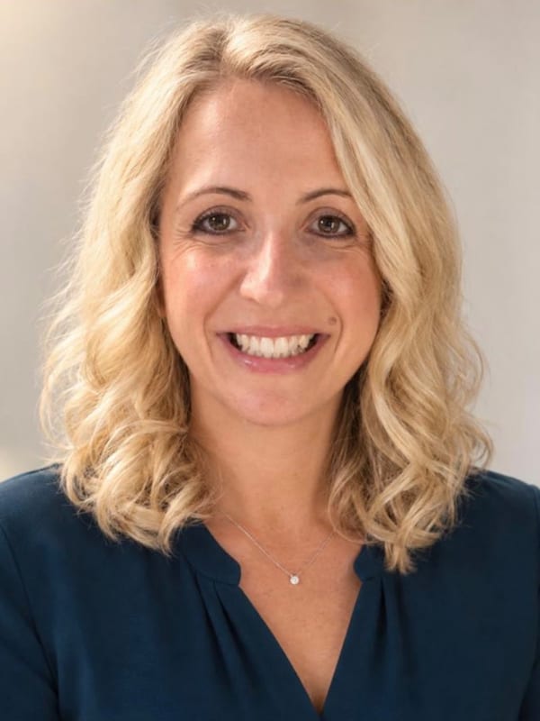 Dr Randall — Menopause Specialist